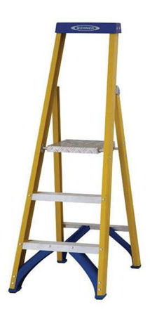 Picture of WERNER 3 TREAD FIBREGLASS PLATFORM STEP LADDER